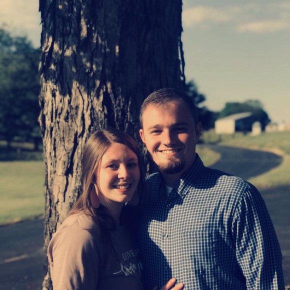 Meet your Posher, Joshulyn - Picture 1 of 1